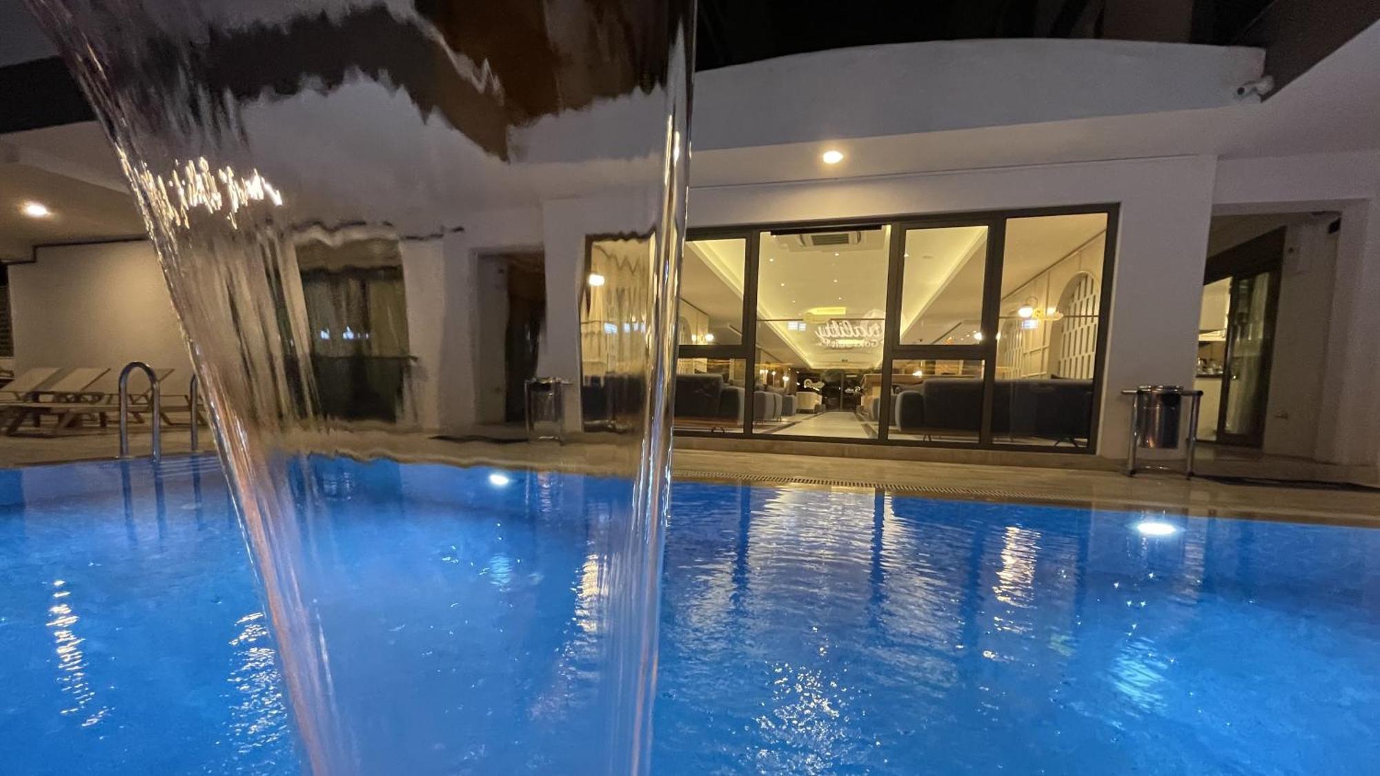 Quality Gold Suite Hotel Antalya Exterior photo