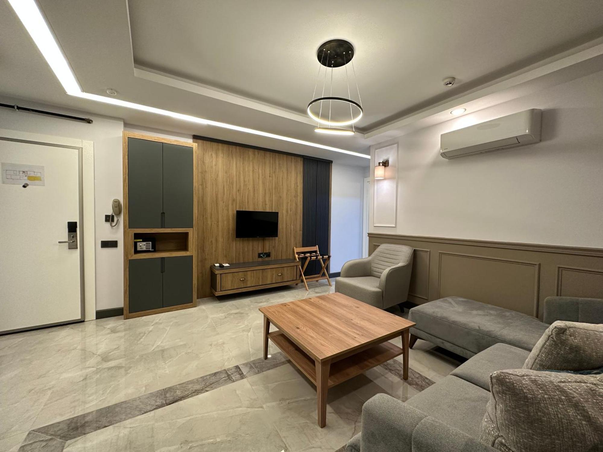 Quality Gold Suite Hotel Antalya Exterior photo