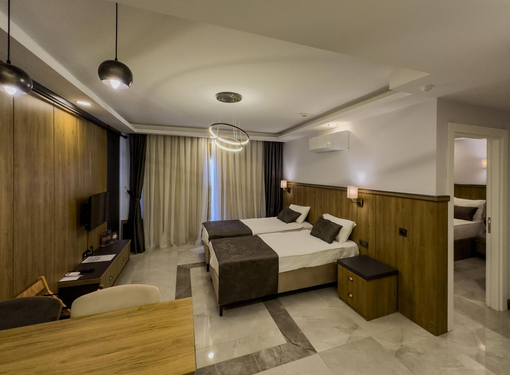 Quality Gold Suite Hotel Antalya Exterior photo