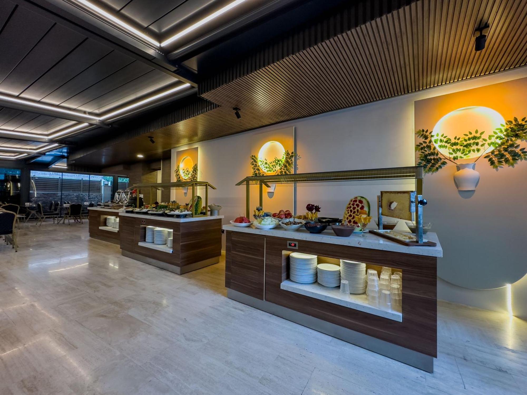 Quality Gold Suite Hotel Antalya Exterior photo